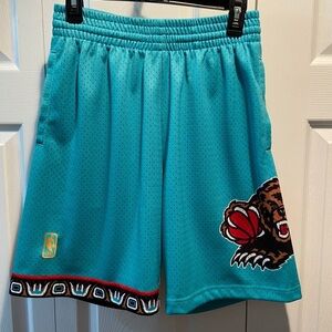 Mitchell & Ness Vancouver Grizzlies Hardwood Classics Shorts